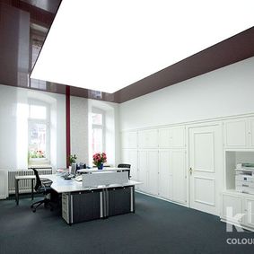 Büroraum mit Lichtdecke von Kölper